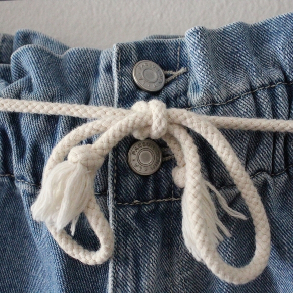 PacSun Lauren Blue Paperbag Denim Mom Shorts - Picture 3 of 9